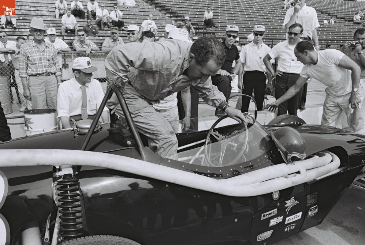 Dave Friedman Collection--Photographs--Digital Images--1962 Indianapolis 500--Item 252