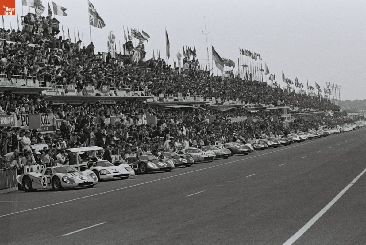 Start of the 24 Heures du Mans (24 Hours of Le Mans) Race, June 1967