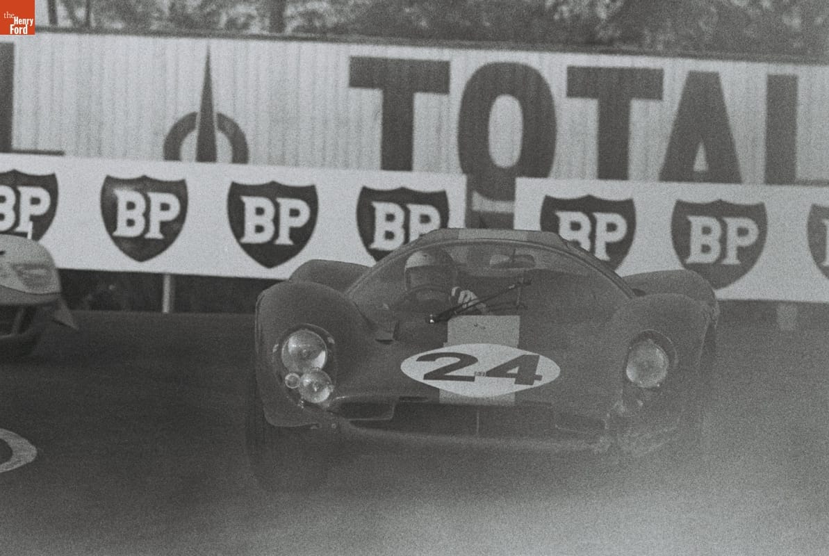Ferrari 330 P4 Driven by Willy Mairesse and Jean Beurlys in the 24 Heures du Mans (24 Hours of Le Mans) Race, June 1967