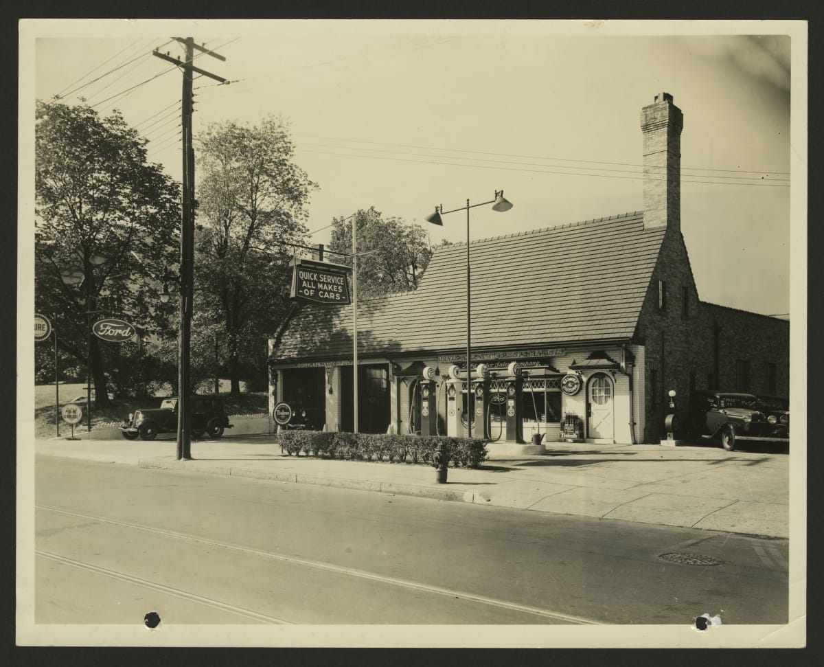 Ford Neighborhood Service Station, 1933-1934