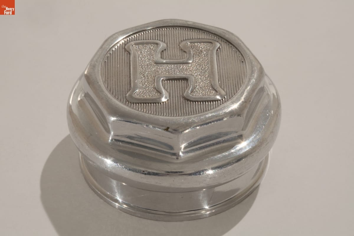 Hupmobile Hubcap, 1920-1929