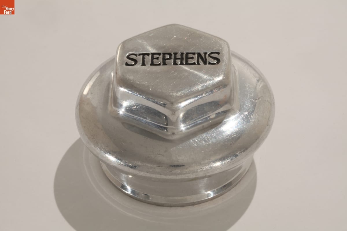 Stephens Hubcap, 1917-1924