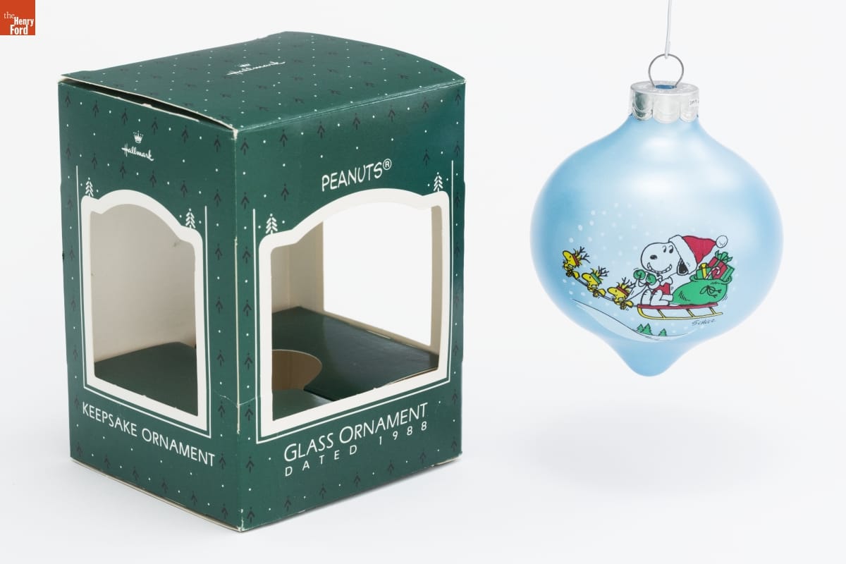 Hallmark "Peanuts" Christmas Ornament, 1988