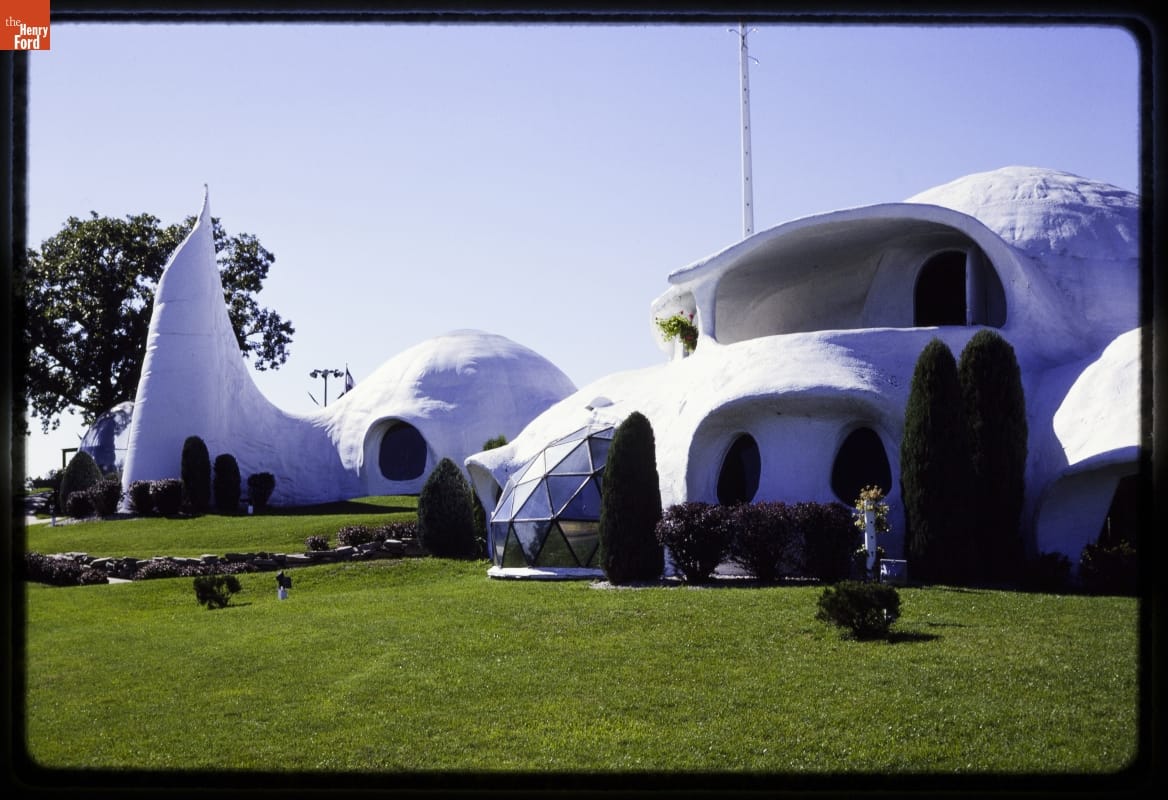 Xanadu Foam House of Tomorrow, Wisconsin Dells, Wisconsin, 1988