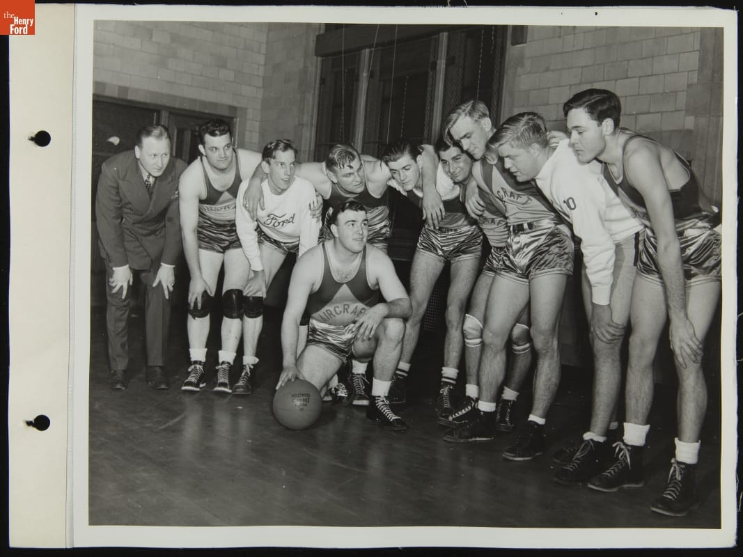 Ford Aircraft Basketball Team, December 1942