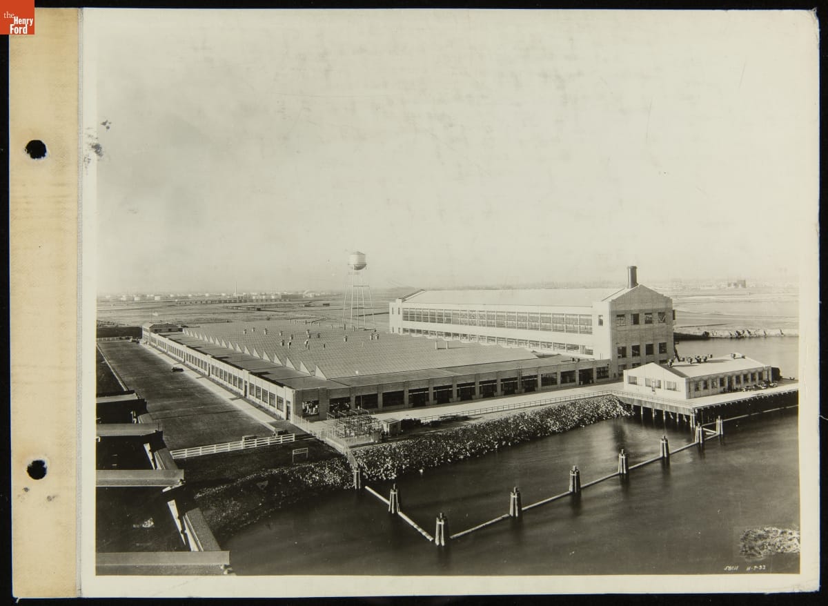Ford Motor Company Branch in Long Beach, California, November 7, 1933
