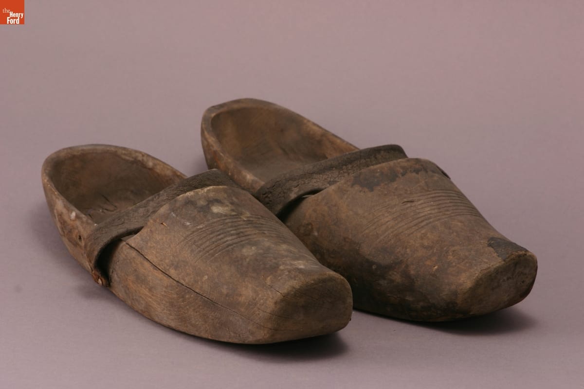 Men's Clogs