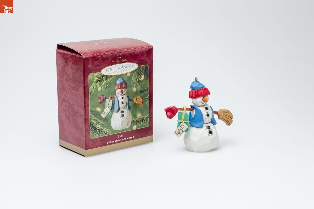 Hallmark "Dad" Christmas Ornament, 2001