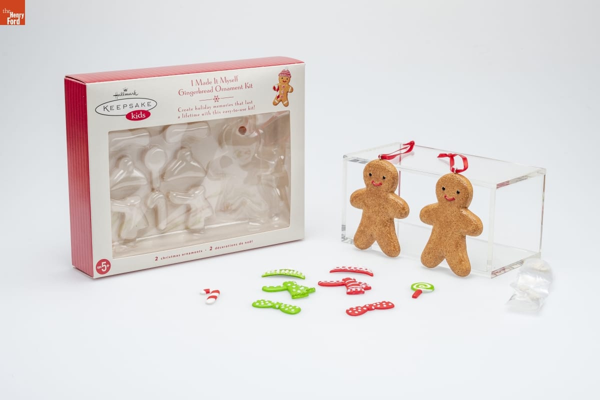 Hallmark "I Made it Myself Gingerbread Ornament Kit" Christmas Ornaments, 2007
