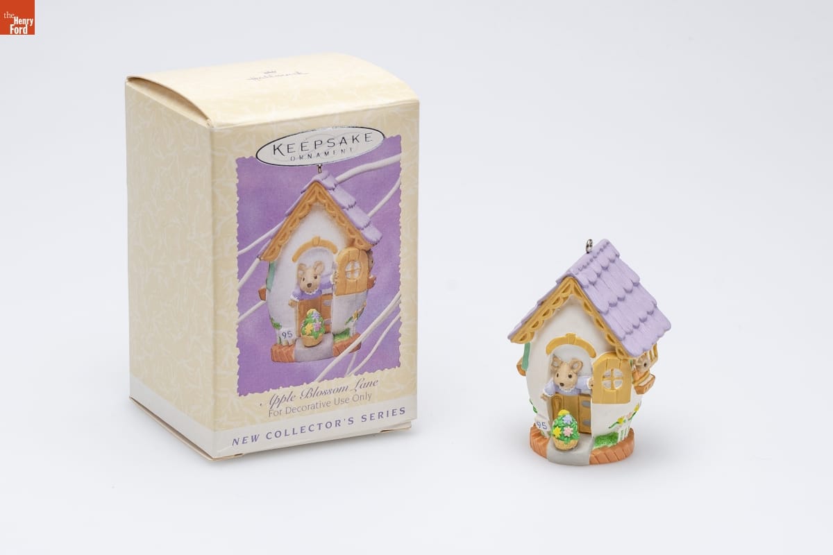 Hallmark "Apple Blossom Lane Series" Easter Ornament, 1995