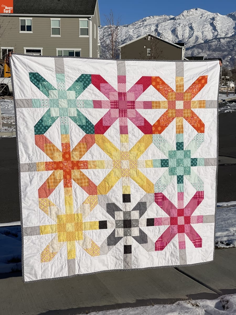 Front of "Supernova" Quilt, Created by Jennifer Barclay in 2011