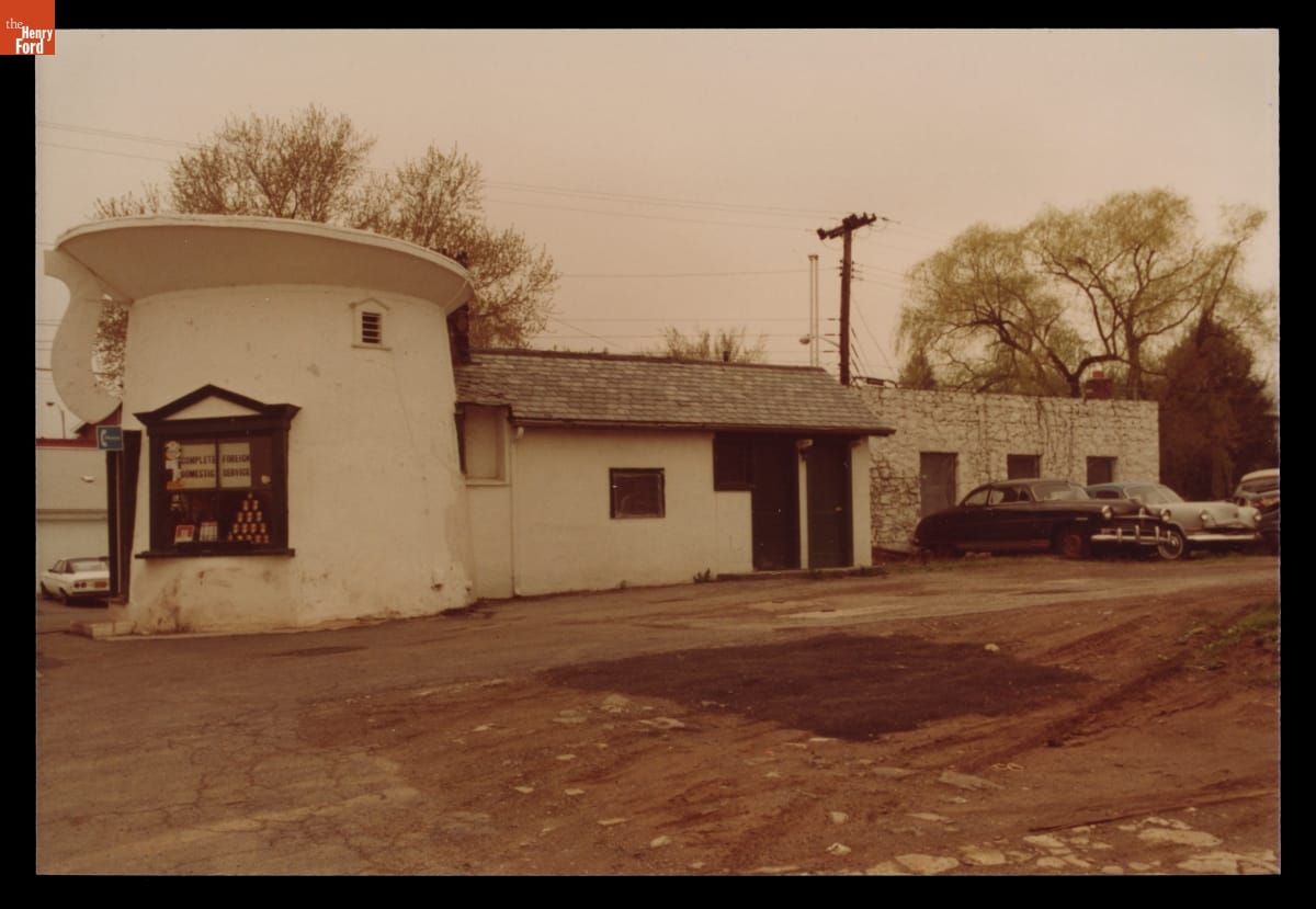 Gallon Measure Auto Repair Shop, Buchanan, New York