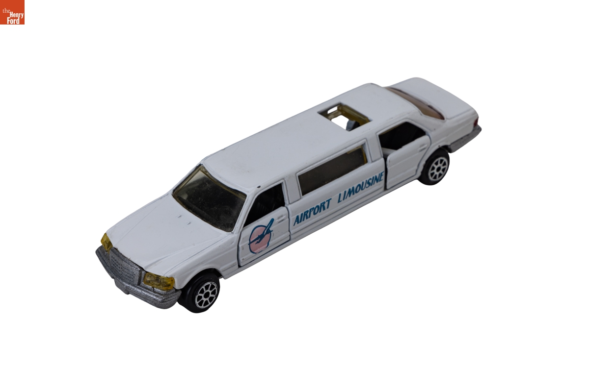 Model Airport Limousine, 1990