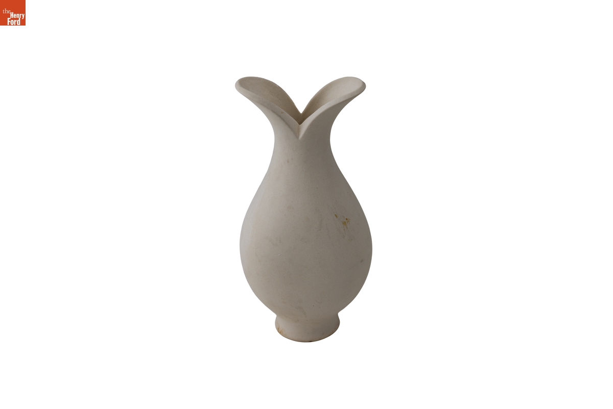 Model "Hallcraft Tomorrow's Classic" Vase Designed by Eva Zeisel, 1952