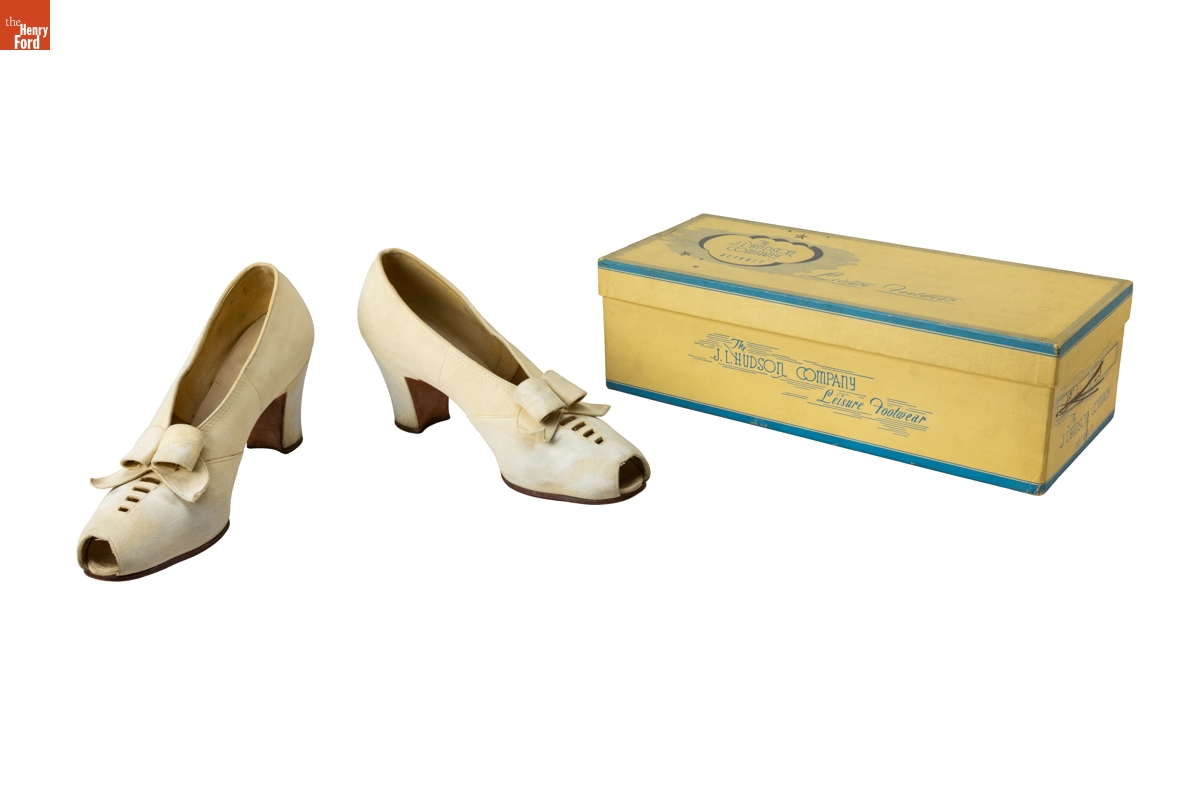 Matrix Royale Pumps, 1940-1945