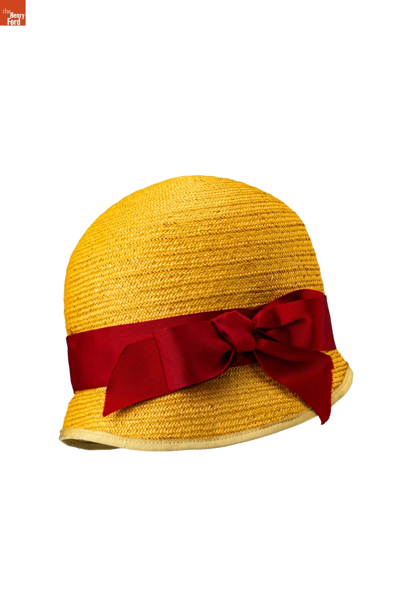 Cloche, circa 1925